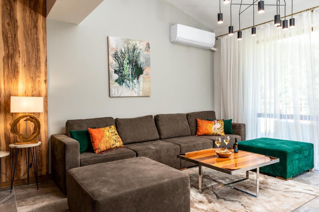 Kleptuzaparts Apartment